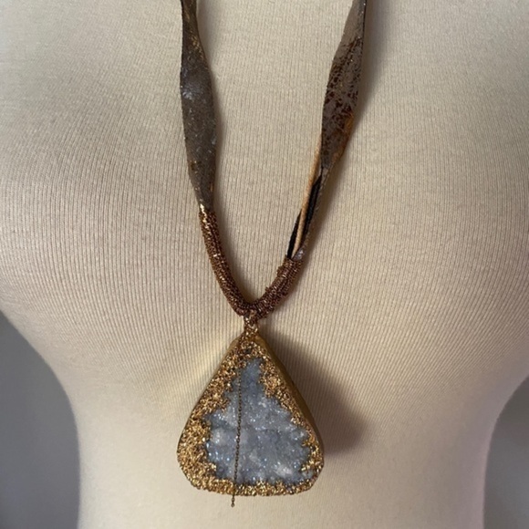 Anthropologie Serefina Druzy Pendant Necklace - Picture 3 of 6